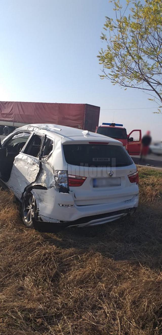 Accident cu trei mașini implicate pe DN 29 Suceava-Botoșani