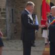 Medalia aniversară de atestare documentară a Sucevei, oferită de primarul Lungu preşedintelui Iohannis