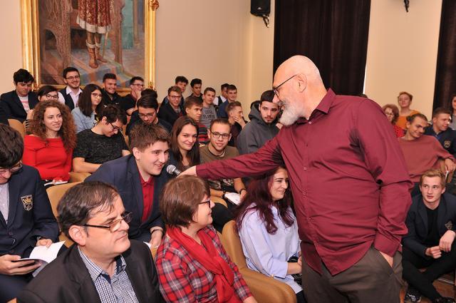 Dr. Cristian Andrei le-a vorbit ștefaniștilor despre adolescență și provocările vârstei