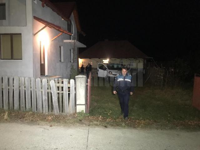 Un poliţist de la Secţia Burdujeni a fost găsit spânzurat în casa din satul Mihoveni, comuna Şcheia, în care locuia