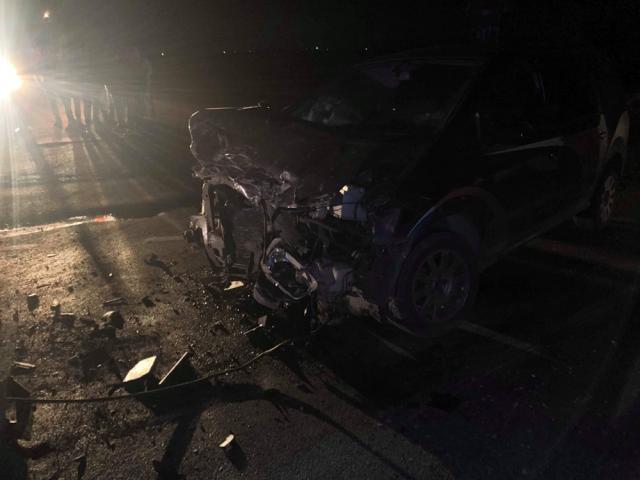 Trei maşini au fost implicate aseară într-un accident cu victime pe drumul european 85, în zona localității Cumpărătura