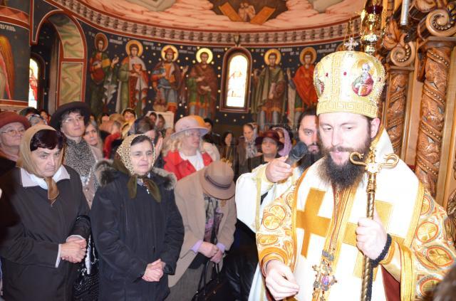 Biserica “Sfântul Mina” din cartierul sucevean Obcini şi-a serbat hramul