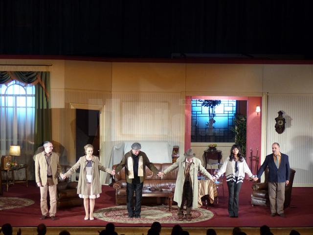 Sală plină şi aplauze îndelungi pentru actorii Horaţiu Mălăele şi Ion Caramitru, la Suceava