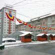 Centrul Sucevei, împodobit cu steaguri tricolore, pentru Ziua Bucovinei și cea a României