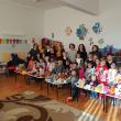 Acţiune caritabilă organizată de elevi de la Școala „Miron Costin” și Colegiul „Ștefan cel Mare” Suceava pentru preşcolarii de la Grădiniţa Şcheia