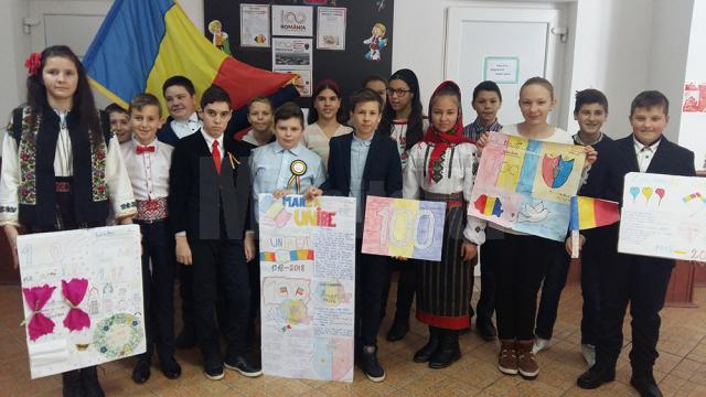 România Centenară, sărbătorită la Şcoala Gimnazială Poieni, comuna Udești