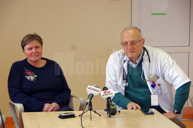 O femeie care face dializă de 25 de ani a fost sărbătorită, ieri, la Centrul de Dializă Fresenius, din Suceava