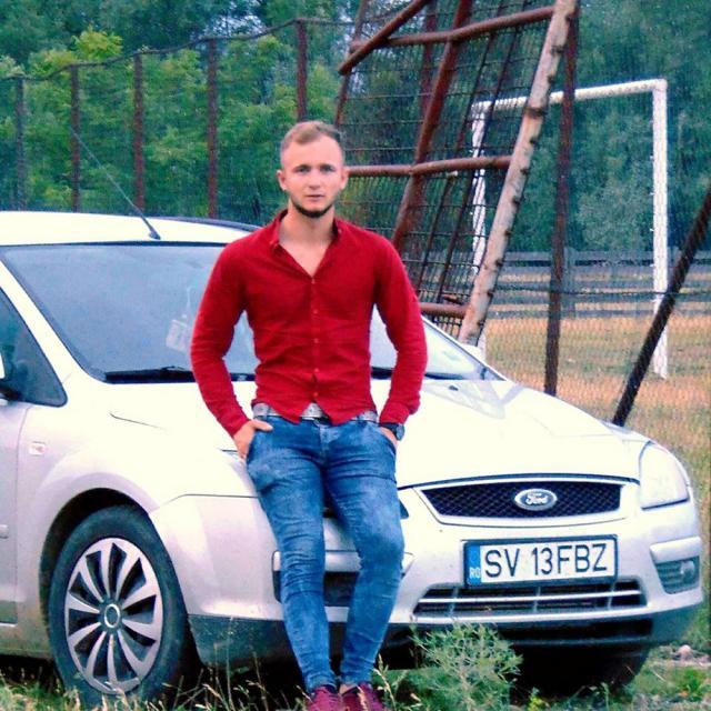 Clement Narcis Bogdănescu, tânărul de 21 de ani care conducea autoturismul Ford Focus