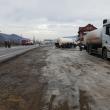 Legătura dintre Moldova şi Ardeal a fost blocată rutier şi feroviar sâmbătă, timp de aproape cinci ore