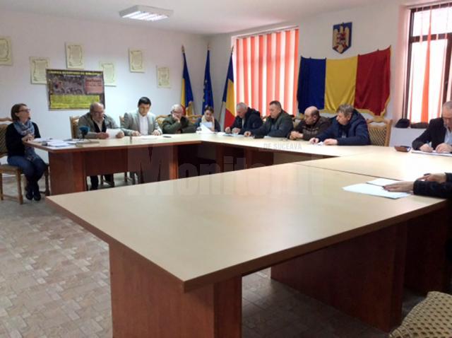 Consilierii locali PSD din Straja s-au eschivat, din nou, să valideze doi consilieri PNL și în ședința de la mijlocul săptămânii