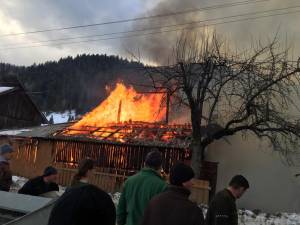 Adăpostul de animale a ars violent