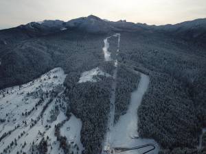 Pe pârtia de pe masivul Rarău se va putea schia începând cu data de 5 ianuarie 2019