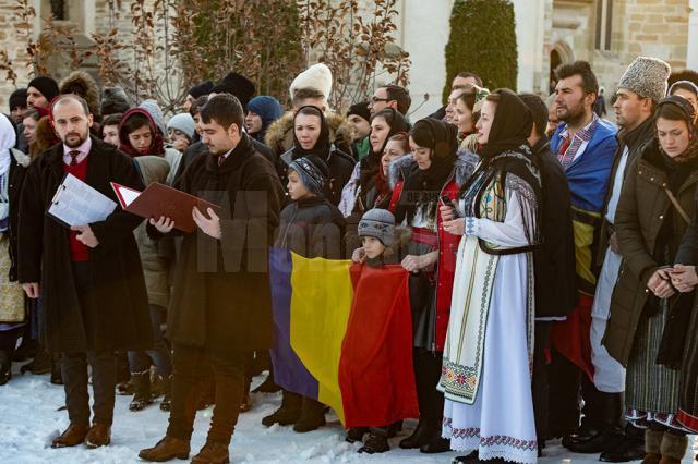 Peste 200 de studenți au participat la o tabără de iarnă la Mănăstirea Putna. Foto :Mănăstirea Putna