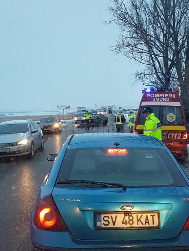 Trafic îngreunat pe E 85, după un accident produs la ieşirea din Suceava spre Rădăuţi