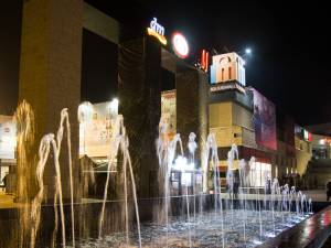 Magazinele din Iulius Mall Suceava sărbătoresc noul an cu reduceri de până la 80%