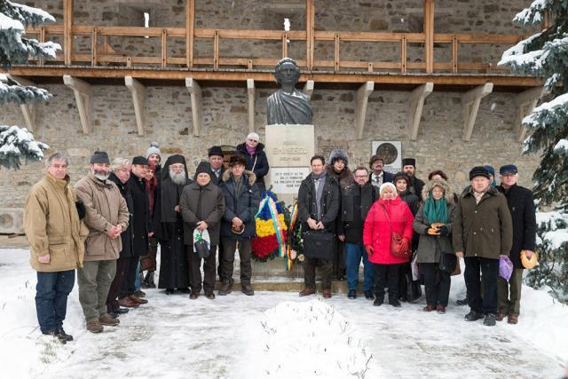 Eminescu omagiat la Mănăstirea Putna