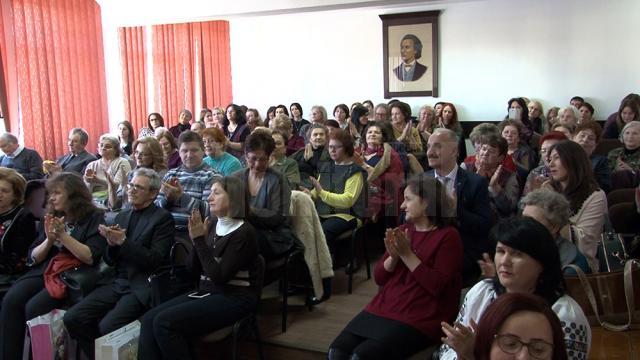Elevi, cadre didactice, foști dascăli ai liceului, dar și invitați din Ucraina au participat la activitățile consacrate zilei de 15 ianuarie