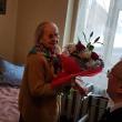 Cel mai vârstnic „Cetățean de onoare” al Sucevei, vizitat de primarul Ion Lungu