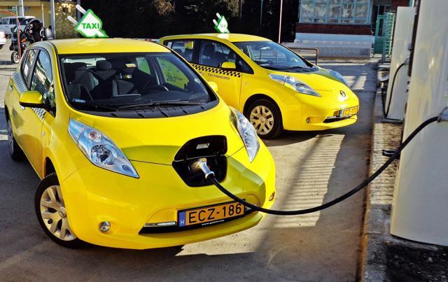 Licenţe exclusive pentru taxiuri electrice pe străzile Sucevei