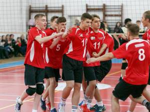 Fălticenenii s-au calificat la turneul semifinal al Campionatului Naţional de volei pentru speranţe (juniori III)