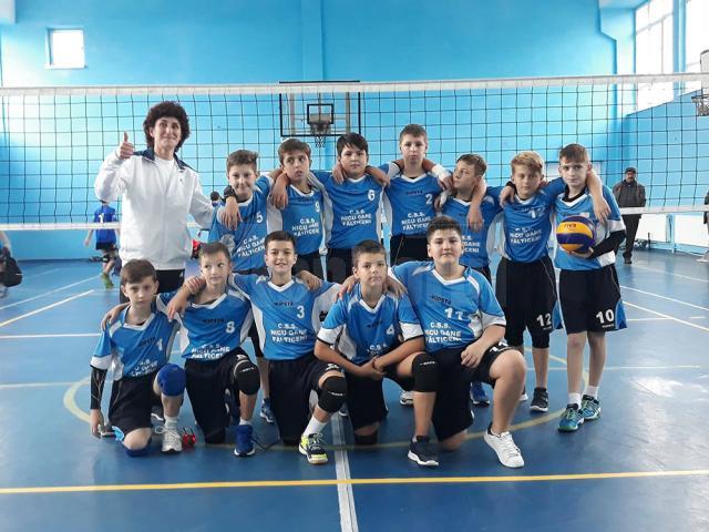 Echipa de minivolei CSS Nicu Gane Fălticeni, antrenor Diana Florişteanu