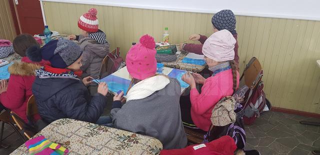 Elevii de la Siliştea Nouă, Dolhasca, tremură de frig în sălile de clasă
