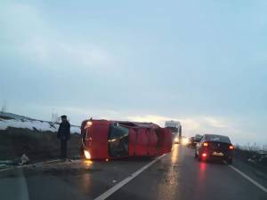 Accident cu trei mașini pe E 85, la ieșirea din Suceava spre Pătrăuți