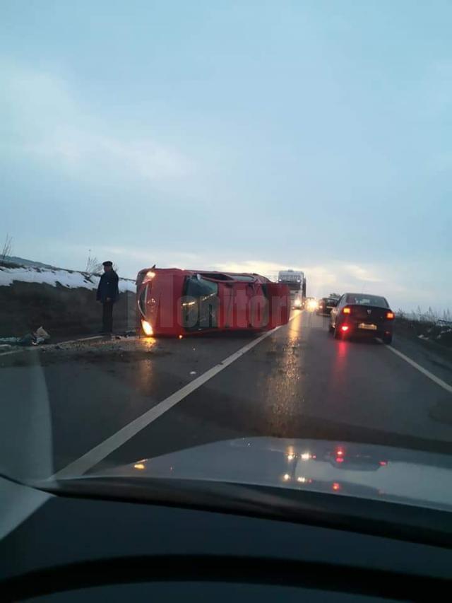 Accident cu trei mașini pe E 85, la ieșirea din Suceava spre Pătrăuți