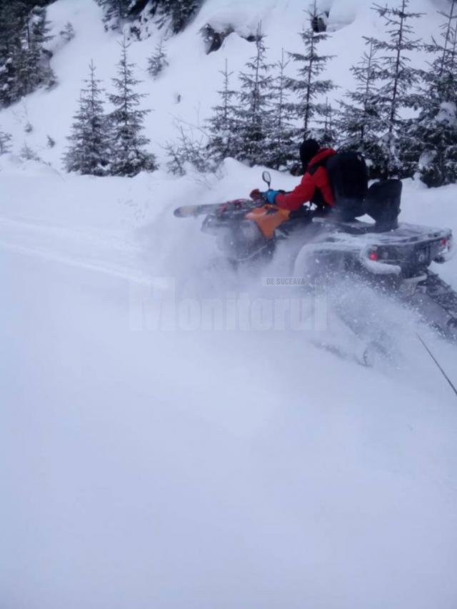 Cele trei persoane au plecat duminică pe munte cu snowmobilele, fără a ţine cont că riscul de avalanşe era ridicat
