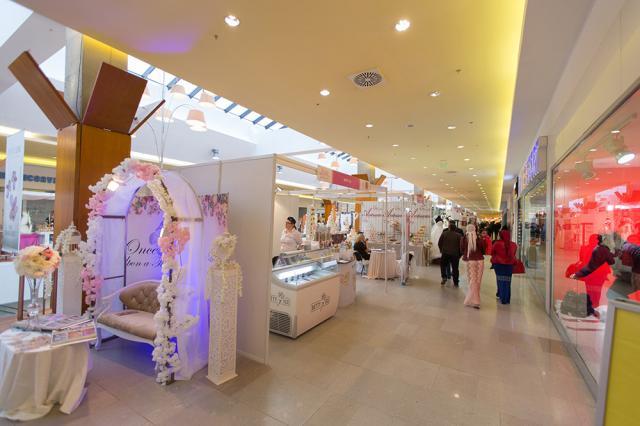 Târgul de Nunți Bucovina s-a deschis la Iulius Mall Suceava. Foto: Iulian IGNĂTESCU