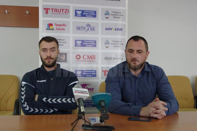 Extrema Andrei Olariu şi antrenorul Adrian Chiruţ