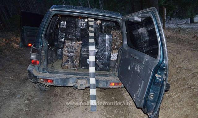 Jeep cu țigări de aproape 50.000 de euro, capturat cu împușcături în zona de munte