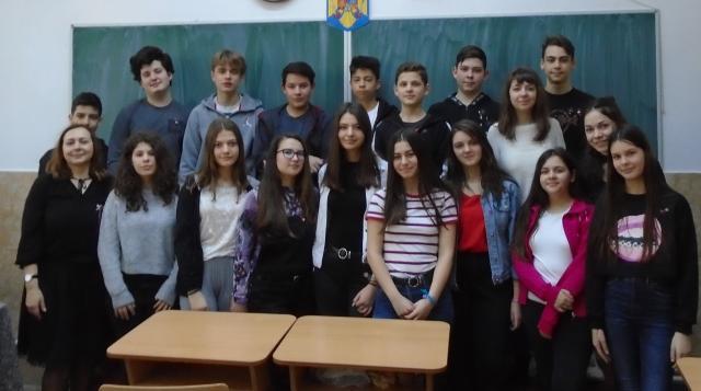 Premii pentru elevii Şcolii Gimnaziale „Mihail Sadoveanu” din Fălticeni