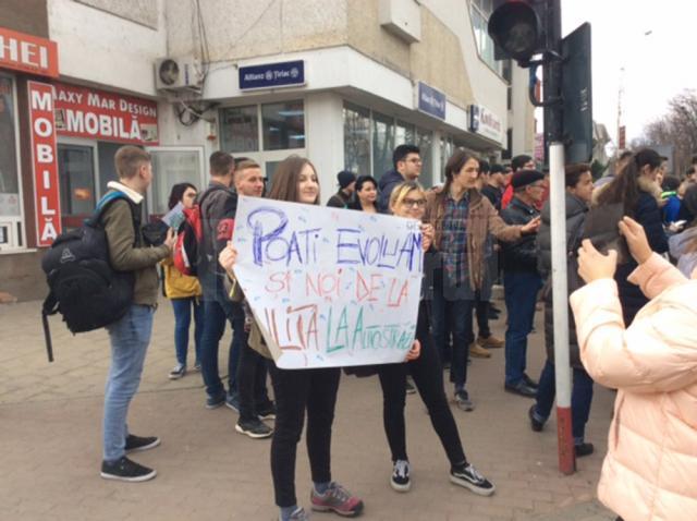 Rădăuţenii s-au solidarizat cu acţiunea „România vrea autostrăzi”