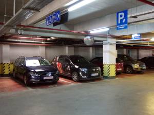 Tarifele de utilizare a parcărilor subterane din centrul Sucevei vor fi înjumătăţite