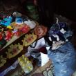 Familii cu mulţi copii din Baia şi Vadu Moldovei, care trăiesc într-o sărăcie lucie, ajutate cu alimente, haine şi produse de curăţenie
