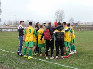 Fotbaliştii de la Zimbru Siret, bucuroşi după calificarea în semifinalele Cupei României