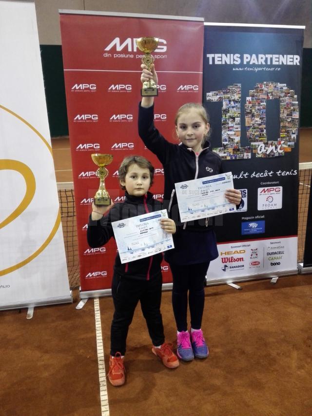 Fraţii David şi Ana Maria Dumitru s-au impus la Turneul Campionilor