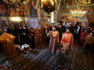 Mănăstirea Voroneț a aniversat 28 de ani de la reînființare. Foto: Constantin Ciofu