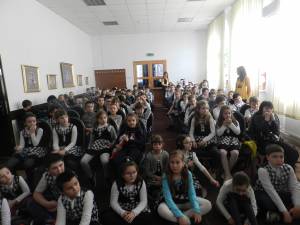 Ziua internaţională a cărţii pentru copii şi tineret, celebrată la Biblioteca Bucovinei
