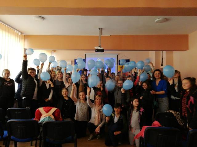 Ziua Internaţională de Conştientizare a Autismului, marcată la Şcoala „Miron Costin” Suceava