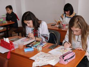 52 de copii au participat la faza directă de pictură și grafică de la Seminarul Teologic Suceava