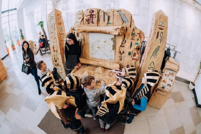 „Egiptul Antic”, expoziţie interactivă şi educativă, la Iulius Mall Suceava