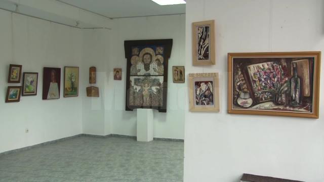 „Lumina Credinței”, expoziție care poate fi vizitată în această perioadă la  Galeria „Ion Irimescu” Suceava