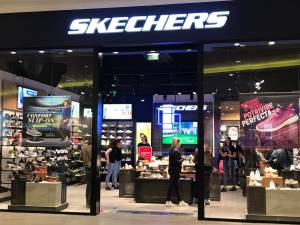 Primul magazin Skechers din regiune s-a inaugurat în Iulius Mall Suceava