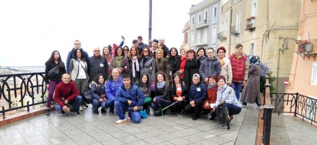Profesori și elevi de la CSEI Suceava, în Italia, în cadrul unui proiect Erasmus+
