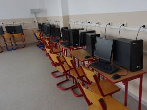 12 elevi din județ participă la Olimpiada Naționala de Informatică (Liceu), competiție organizată la Suceava