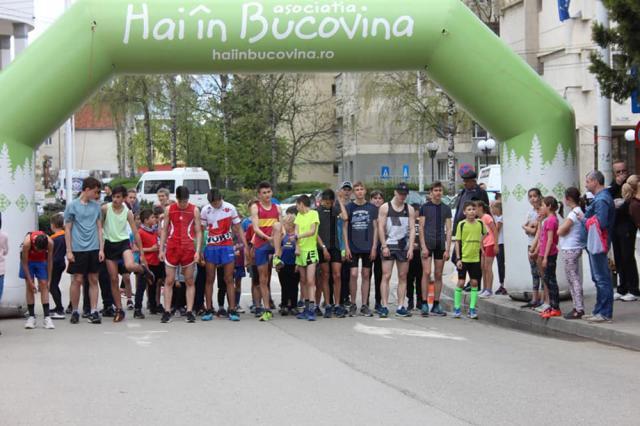 Peste 200 de atleţi au participat la naţionalele de alergare montană și Cupa Bucovinei de la Câmpulung