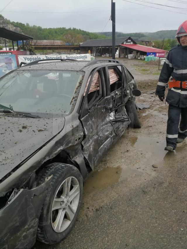 Cinci persoane au fost rănite, în urma unui accident rutier la Păltinoasa