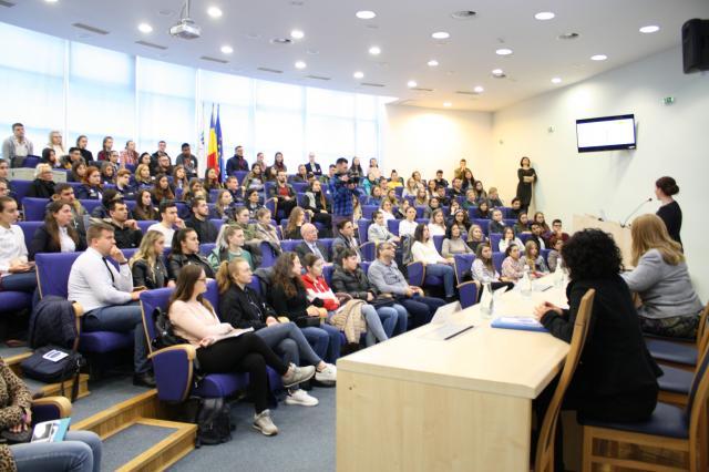 Caravana Programului Oficial de Internship al Guvernului României s-a întâlnit cu peste 200 de studenţi ai USV